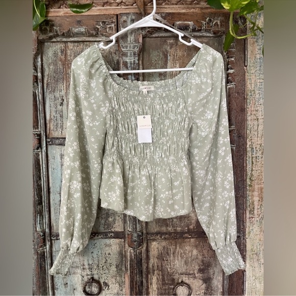 NWT Ultra Flirt Blouse In Sage - Picture 2 of 4